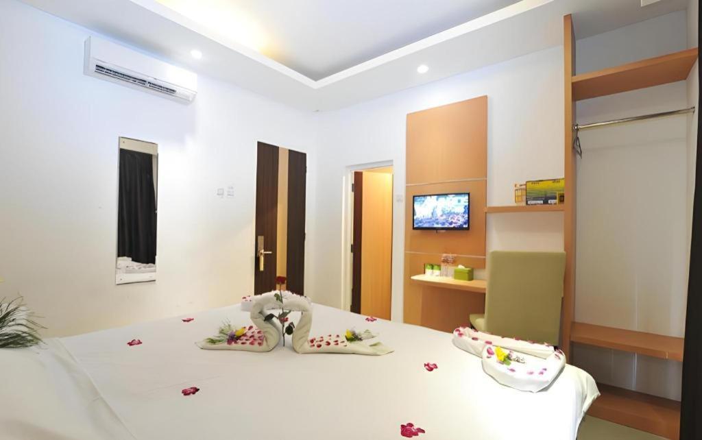 Guest House Nozz Semarang Exterior photo