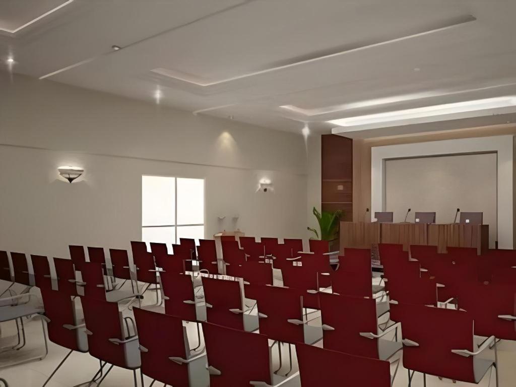 Guest House Nozz Semarang Exterior photo