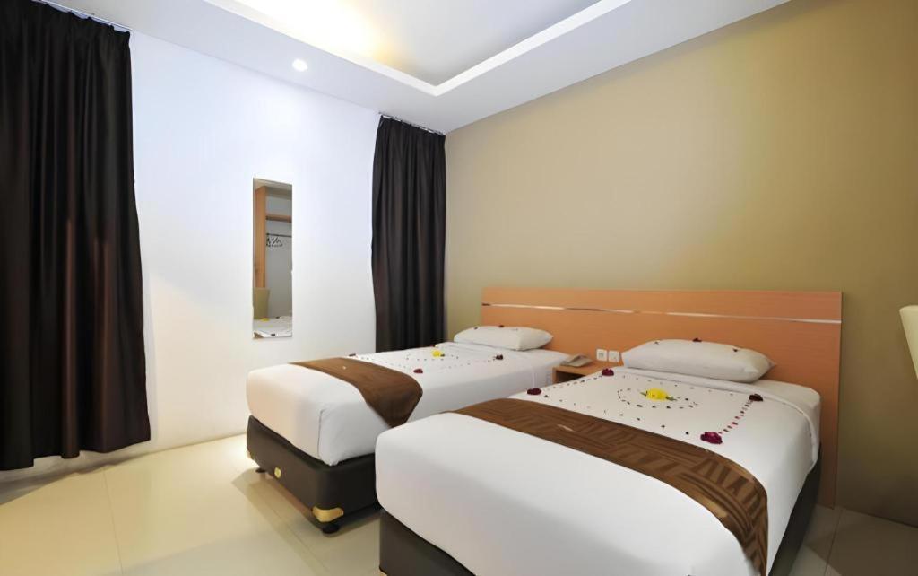 Guest House Nozz Semarang Exterior photo