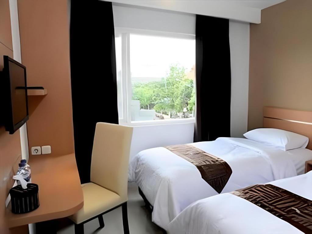 Guest House Nozz Semarang Exterior photo